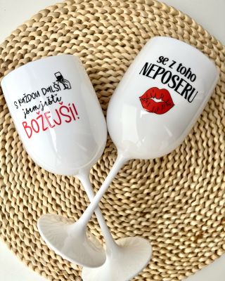 Naše dvě absolutně nejoblíbenější skleničky se dočkaly progressu. 🤩🤍 Je použit nový způsob zpracování a potisk bude ještě...